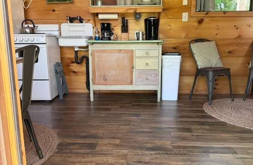 Wilder Apartamento | Perrywinkle's Retreat-Hidden Paradise Farms