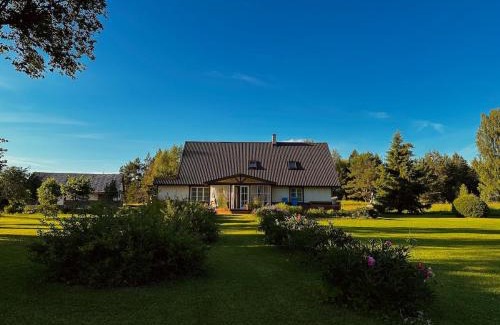 Saarde Casa | Pertle Cottage Private Sauna & Hot Tub Getaway in Nature