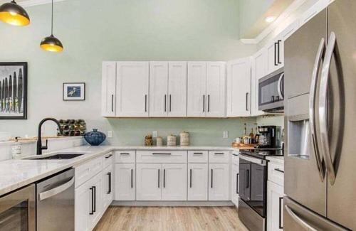 Ono Island Condominio | Pescador Landing B5 | Beach Access | Walk to FloraBama | My Beach Getaways