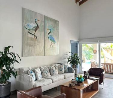 Omoa Villa | Pesky Pelican House