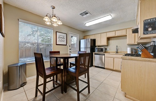 Pflugerville Casa | Pet & Family-Friendly | Newly Remodeled 3BR/2.5BA | Close to i35, Park, Trails