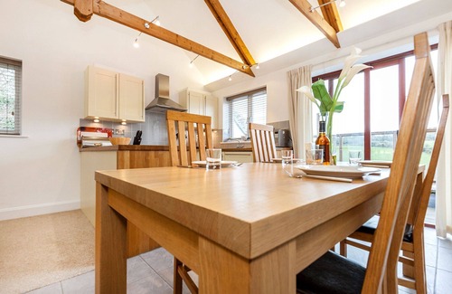 Carnon Downs Cabaña | Pet free Villa Gallery