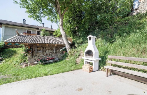 San Martino in Passiria Apartamento | Apartamento que acepta mascotas "INNERGASSERHOF Ferienwohnung Edelweiss"