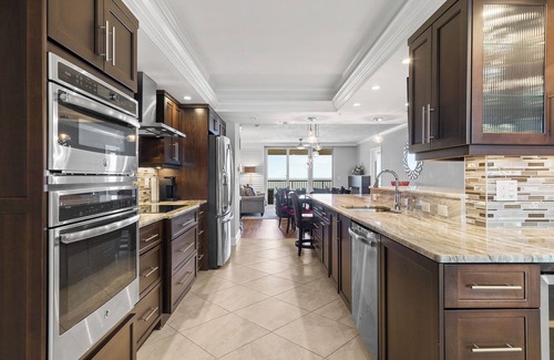 Daytona Beach Shores Condominio | 🌊 Pet Friendly - DiMucci Towers Ten 1604 ☀️