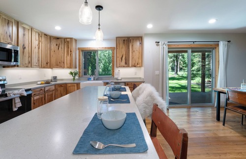 Whitefish Casa | Pet Friendly + 12 Mins Drive to Downtown, Nearby Dining and Shopping!