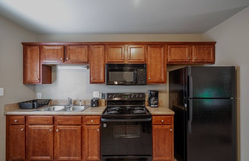 Clarksville Casa | Pet friendly, 15 minutes to Fort Campbell-B3
