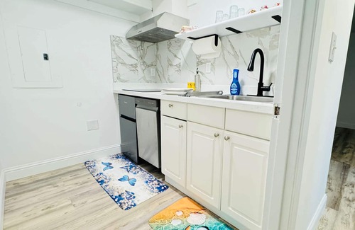 Sammamish Casa | Pet-Friendly 1BR, Central Heating, Free Parking