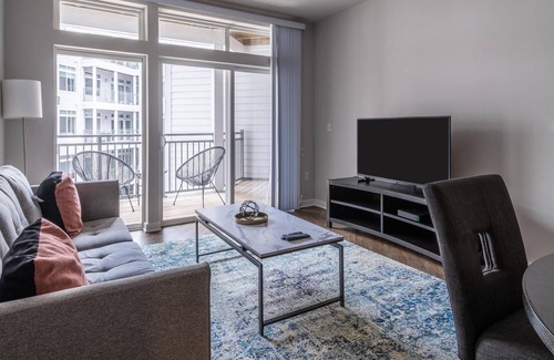 Reston Apartamento | Pet-Friendly 1BR Near Reston Station + Parking