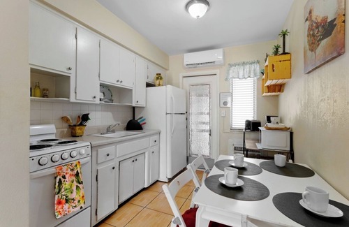 Downtown Hollywood Apartamento | Pet-friendly 1BR Studio w/ Parking & Bbq, Hollywood