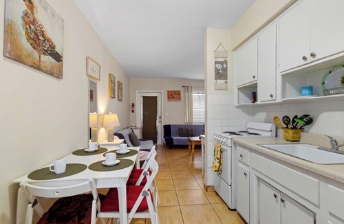 Downtown Hollywood Apartamento | Pet-friendly 1BR Studio w/ Parking & Bbq, Hollywood