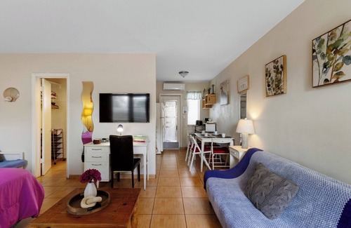 Downtown Hollywood Apartamento | Pet-friendly 1BR Studio w/ Parking & Bbq, Hollywood