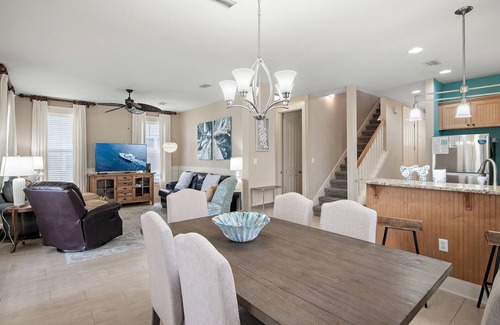 Laurel Grove Casa | Amplio y Elegancia Lakeside Views carrito de golf incluido