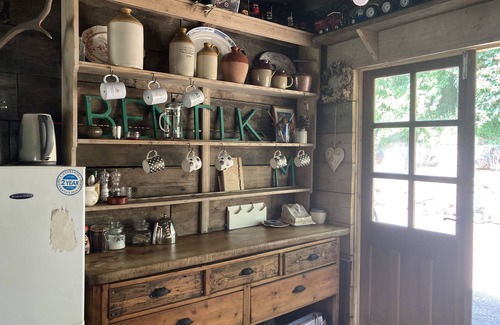Longhope Cabina | Pet Friendly - 2 Guests - Shepherds Hut