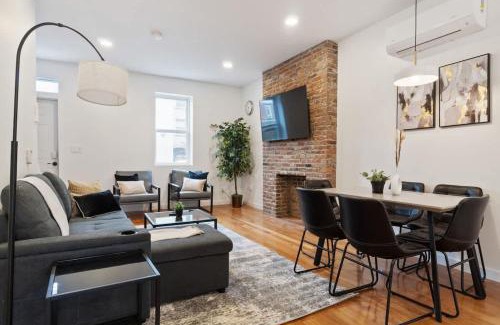 Central Northside Casa | Pet Friendly 3 Bdrm House with Private Yard