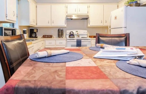 Heber Springs Casa | Pet-Friendly 3-bedroom neighborhood home close to shopping, lake and river