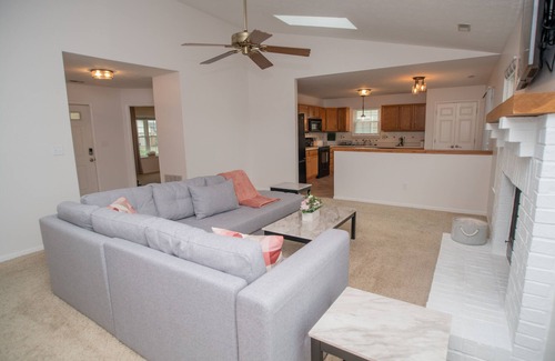 Westfield Casa | Pet Friendly ✨ 5 min to Grand Park ✨