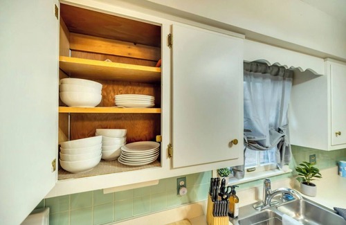 Decatur Casa | Spacious 5BR Lakeview Retreat~~Sleeps 14~~3,300 Sq. Ft.