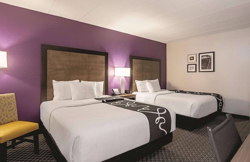 Portland Hotel | Pet-Friendly Accommodation Perfect for Portland Family Adventures, 2 Rooms