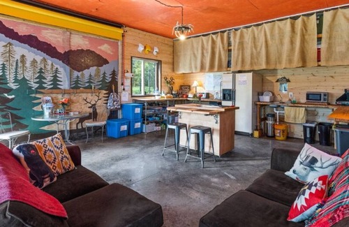 Missoula Cabina | Pet-friendly and Peaceful Glamping Tent "The Ranch Hand" + Hot Tub near Missoula