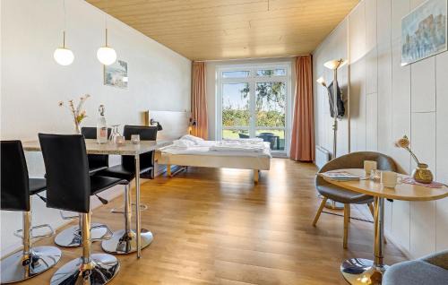 Sandvig Apartamento | Pet Friendly Apartment In Allinge