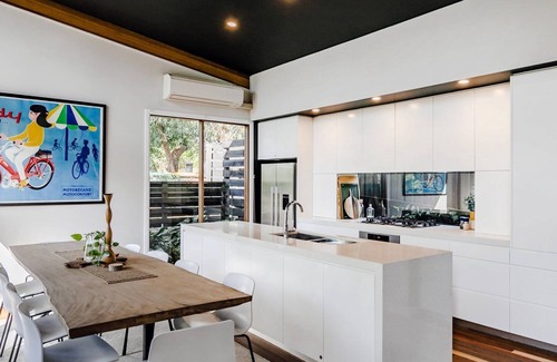 Macmasters Beach Casa | Pet friendly and 3min walk to Macmasters Beach