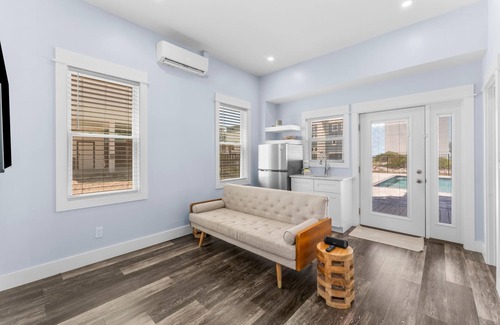 Cape San Blas Casa | Pet Friendly Beach House - Beach Hop
