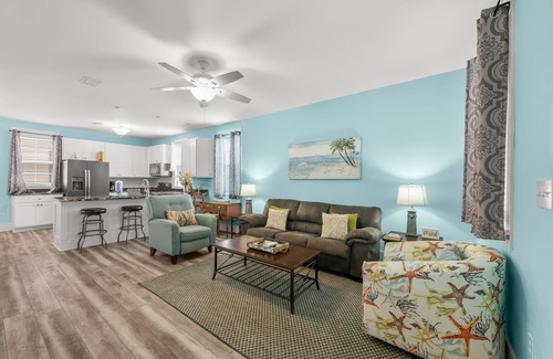 Port St. Joe Casa | Pet Friendly Beach House - Sandy Toes