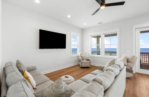 Port St. Joe Casa | Pet Friendly Beach House - Sand Castle Hideaway by Panhandle Getaways