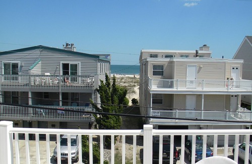 Gold Coast Condominio | ¡Se admiten mascotas frente a la playa por la mitad del precio!