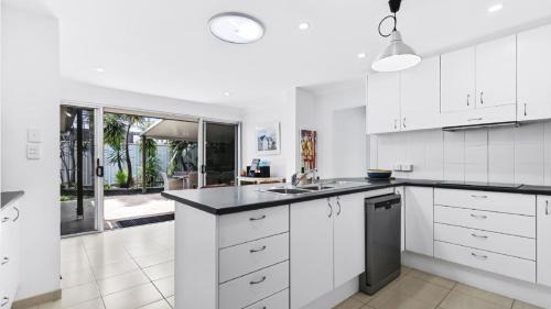 Woorim Casa | Pet Friendly Beachside Hideaway