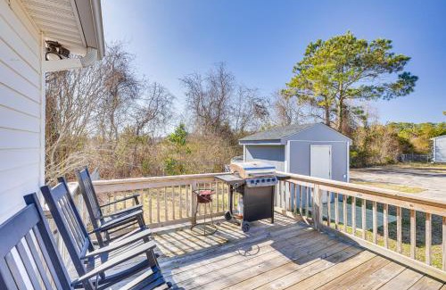 Morehead City Casa | Pet-Friendly Beaufort Home with Private Yard