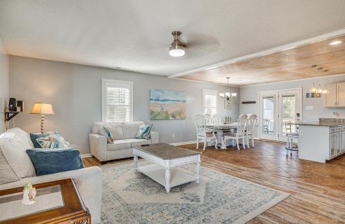 Morehead City Casa | Pet-Friendly Beaufort Home with Private Yard
