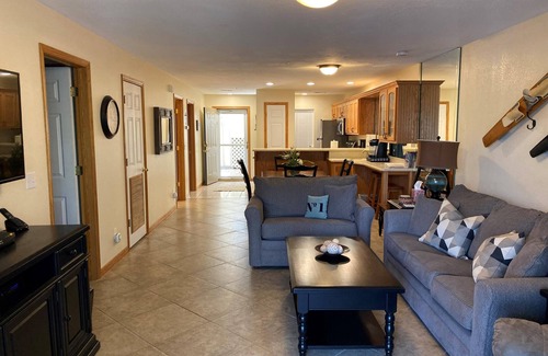 Hollister Condominio | Pet-Friendly Beautiful Condo At Lakeside On Table Rock Lake