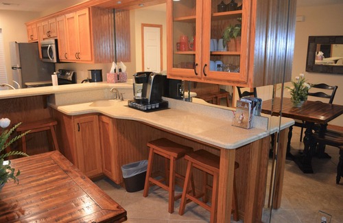 Hollister Condominio | Pet-Friendly Beautiful Condo At Lakeside On Table Rock Lake