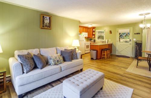Beech Mountain Apartamento | Pet-Friendly Beech Mountain Condo Walk to Slopes!