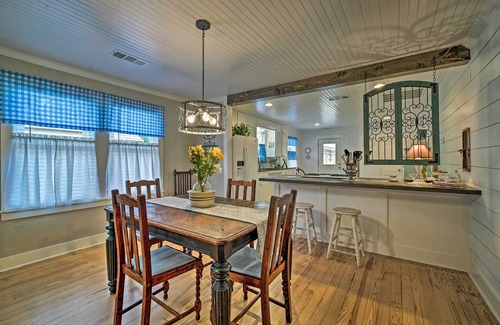 Brenham Cabaña | Pet-Friendly Brenham Cottage w/ Yard!