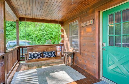 Bryson City Casa | Pet-Friendly Bryson City Cabin with Fire Pit and Deck!