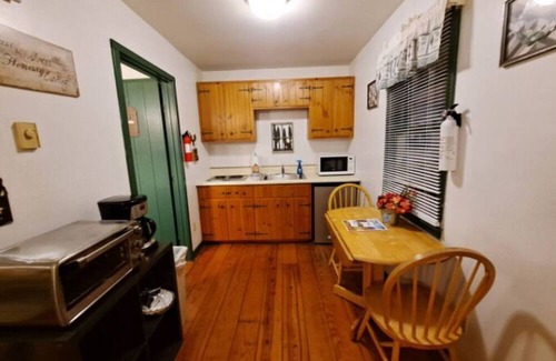 Fancy Gap Cabina | Pet Friendly Cabin Hideaway For 2! Cabin 7