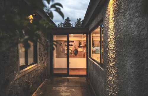 Andeok Casa | Pet-friendly camping theme house anseongcamp96 by dazayo