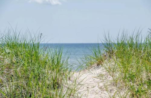 North Truro Casa | Pet Friendly Cape Cottage