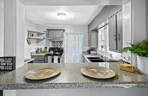 Chattanooga Casa | Pet Friendly-Chattanooga Getaway!