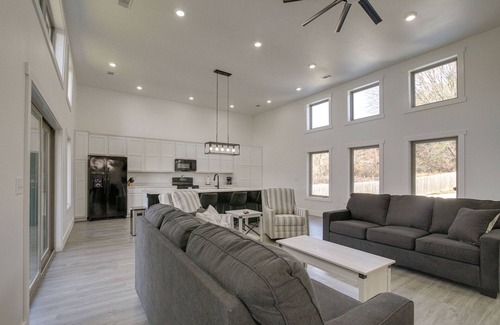 Cotter Casa | Pet-Friendly Cotter Retreat w/ Deck & Gas Grill!
