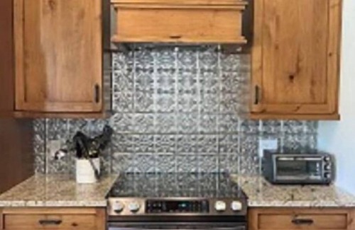 Ether Cabaña | Pet Friendly Country Cottage Near NC Zoo
