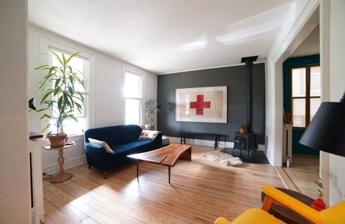 Oakdale Casa | Pet friendly, cozy home walking distance to everything Hudson has to offer.