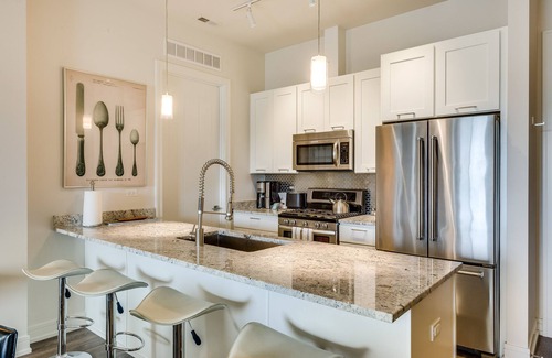 Sheridan Park Apartamento | PET FRIENDLY! Desirable Sheridan Park is a Safe, Vibrant, and Welcoming Area you are Sure to Love by AllSet Turnover