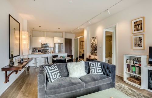 Sheridan Park Apartamento | PET FRIENDLY! Desirable Sheridan Park is a Safe, Vibrant, and Welcoming Area you are Sure to Love by AllSet Turnover