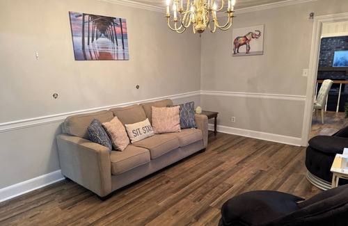 Rocky Mount Casa | Pet-friendly Eclectic 3bed Ranch near HWY-301