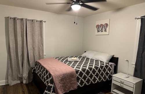 Rocky Mount Casa | Pet-friendly Eclectic 3bed Ranch near HWY-301