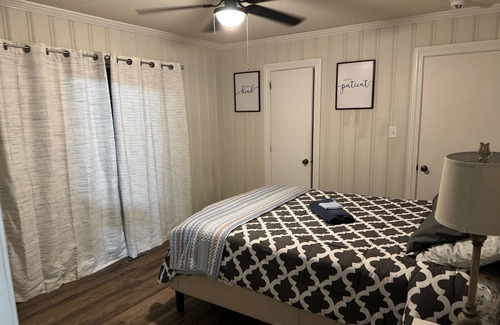 Rocky Mount Casa | Pet-friendly Eclectic 3bed Ranch near HWY-301
