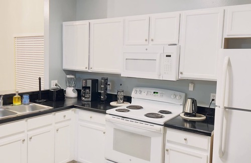 Indian Point Casa | Pet Friendly Entire Villa Private Heated Pool Close to Disney